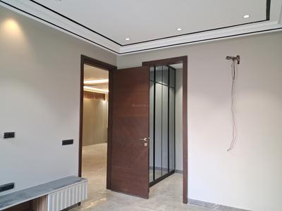 Bedroom Image of 1800 Sq.ft 3 BHK Builder Floor for sale in Paschim Vihar New Delhi for Rs. 40000000