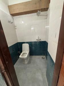 Bathroom Image of 1500 Sq.ft 2 BHK Builder Floor for rent in Sector 22 Gurgaon for Rs. 35000