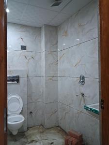 Common Bathroom Image of 1500 Sq.ft 4 BHK Apartment / Flat for sale in JMD Aashirwad Apartment, Sector 73 Noida for Rs. 5500000