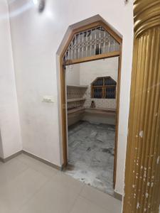 Kitchen Image of 1800 Sq.ft 3 BHK Builder Floor for rent in Indira Nagar Lucknow for Rs. 25000