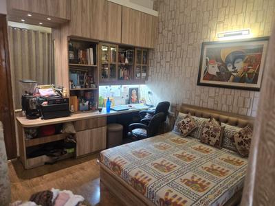 Bedroom Image of 2450 Sq.ft 3 BHK Apartment / Flat for sale in Prateek Edifice, Sector 107 Noida for Rs. 60000000