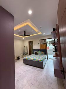 Bedroom Image of 1960 Sq.ft 3 BHK Builder Floor for sale in Punjabi Bagh New Delhi for Rs. 37500000