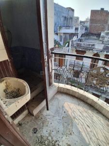 Balcony Image of 585 Sq.ft 2 BHK Builder Floor for sale in Shastri Nagar New Delhi for Rs. 5600000