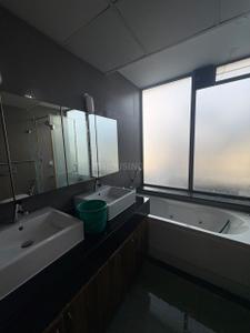 Bathroom Image of 2100 Sq.ft 4 BHK Apartment / Flat for rent in Tata The Promont, Hosakerehalli Bengaluru for Rs. 100000