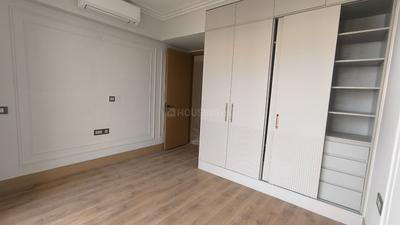 Bedroom Image of 3250 Sq.ft 4 BHK Builder Floor for sale in DLF The Grove, DLF Phase 5 Gurgaon for Rs. 86000000