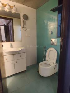 Bathroom Image of 2750 Sq.ft 3 BHK Apartment / Flat for rent in Malleswaram Bengaluru for Rs. 130000