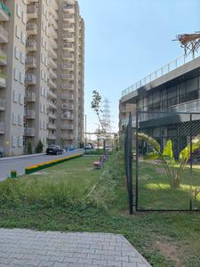 Image of 700 Sq.ft 3 BHK Apartment / Flat for sale in Pyramid Altia, Sector 70, Gurgaon for Rs. 8000000