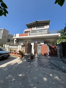 Image of 6000 Sq.ft 7 BHK Independent House for sale in Canal Road, Dehradun for Rs. 49000000