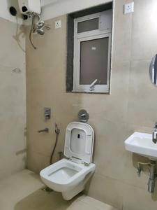 Common Bathroom Image of 1045 Sq.ft 2.5 BHK Apartment / Flat for sale in Rosa Gardenia, Kasarvadavali Thane for Rs. 10000000