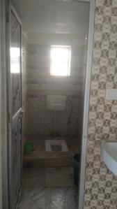 Bathroom Image of 500 Sq.ft 2 BHK Builder Floor for rent in Danapur Patna for Rs. 9500