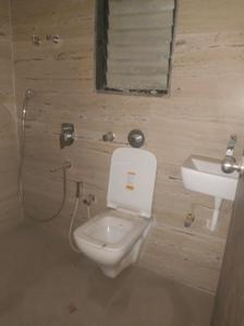 Common Bathroom Image of 800 Sq.ft 2.5 BHK Apartment / Flat for sale in DGS Sheetal Regalia, Borivali East Mumbai for Rs. 24000000