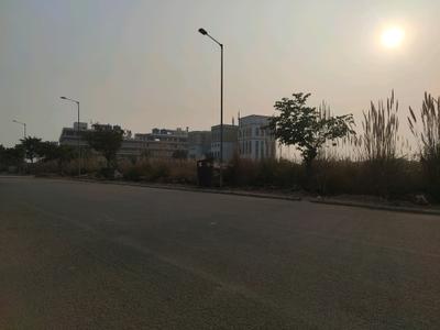 Image of 150 Sq.ft Residential Plot / Land for sale in 32nd Parkview Gaur Yamuna City, Yeida, Greater Noida for Rs. 14700000