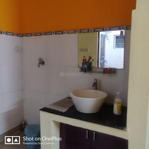 Bathroom Image of 1350 Sq.ft 3 BHK Apartment / Flat for rent in Rasulgarh Bhubaneswar for Rs. 24000