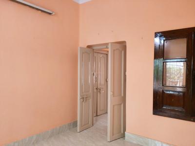 Bedroom Image of 750 Sq.ft 2 BHK Independent House for rent in Kasba Kolkata for Rs. 16000