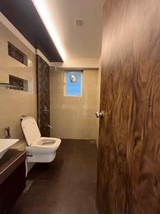 Bathroom Image of 1350 Sq.ft 3 BHK Apartment / Flat for sale in Santacruz East Mumbai for Rs. 42500000