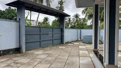 Balcony Image of 4000 Sq.ft 6 BHK Independent House for sale in Padinharathara Malappuram for Rs. 12500000