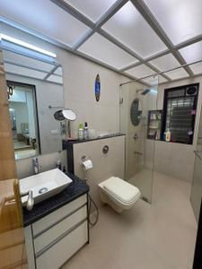 Image of 960 Sq.ft 2 BHK Apartment / Flat for sale in Khar West, Mumbai for Rs. 47500000