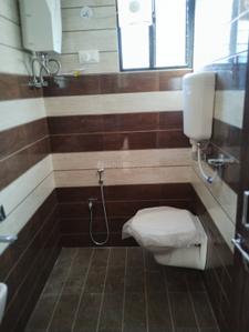 Bathroom Image of 1100 Sq.ft 7 BHK Independent House for rent in Pinnacle Durvang Residency 2, Somalwada Nagpur for Rs. 75000