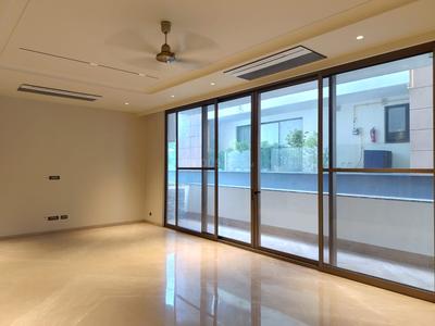 Bedroom Image of 9000 Sq.ft 4.5 BHK Builder Floor for sale in Greater Kailash II New Delhi for Rs. 235000000