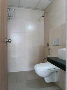 Bedroom Three Image of 1000 Sq.ft 3 BHK Apartment / Flat for rent in Godrej Emerald, Kasarvadavali Thane for Rs. 38000