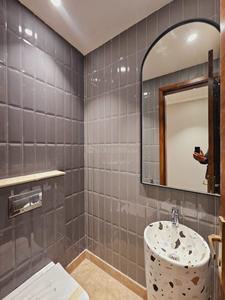Bathroom Image of 2550 Sq.ft 3.5 BHK Builder Floor for sale in Aravali Hills, Sector 56 Gurgaon for Rs. 26000000