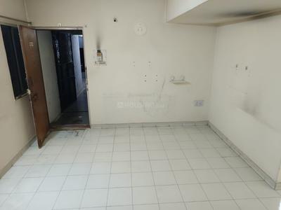Bedroom Image of 600 Sq.ft 1 BHK Apartment / Flat for rent in Suryaprabha Garden Apartment, Gultekdi Pune for Rs. 17500