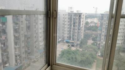 Balcony Image of 2350 Sq.ft 4 BHK Apartment / Flat for rent in Omaxe Heights, Sector 86 Faridabad for Rs. 45000