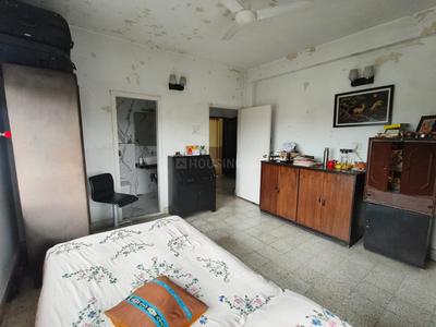 Bedroom Image of 1350 Sq.ft 2 BHK Apartment / Flat for sale in Dhakuria Kolkata for Rs. 15000000