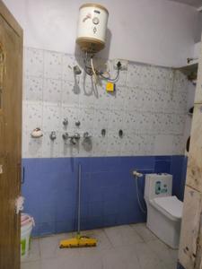 Bathroom Image of 750 Sq.ft 2 BHK Builder Floor for rent in Pratap Nagar Jaipur for Rs. 14000