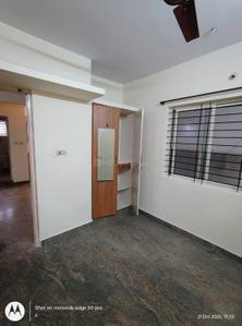 Bedroom Image of 800 Sq.ft 2 BHK Builder Floor for rent in Teachers Colony Bengaluru for Rs. 29500