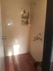 Common Bathroom Two Image of 525 Sq.ft 1 BHK Apartment / Flat for sale in Lokhandwala Green Hills CHS, Kandivali East Mumbai for Rs. 12000000