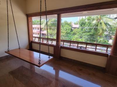 Balcony Image of 5500 Sq.ft 4 BHK Independent House for sale in Panampilly Nagar Kochi for Rs. 75000000