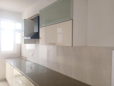 Kitchen Image of 2000 Sq.ft 3 BHK Apartment / Flat for sale in Emaar Imperial Gardens, Sector 102 Gurgaon for Rs. 25000000