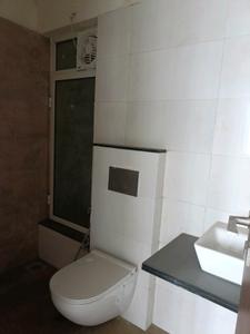 Common Bathroom Image of 500 Sq.ft 1 BHK Apartment / Flat for sale in Omkar Signet, Malad East Mumbai for Rs. 14000000