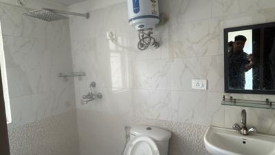 Image of 1350 Sq.ft 3 BHK Apartment / Flat for sale in Aims Gh 11 75 Phase 1 Golf City, Sector 75, Noida for Rs. 15800000