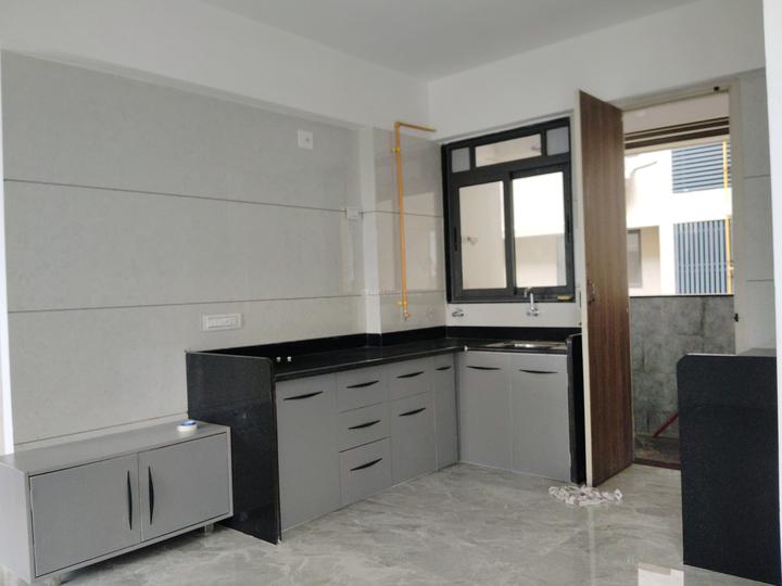 Sky Leaf Main Image 1