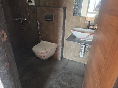 Image of 1000 Sq.ft 3 BHK Apartment / Flat for rent in Shamraj Trident, Dhankawadi, Pune for Rs. 35000
