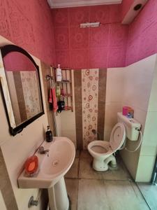 Bathroom Image of 1800 Sq.ft 4 BHK Independent House for sale in Manik Chowk Aligarh for Rs. 9000000
