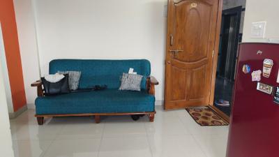 Living Room Image of 620 Sq.ft 1 BHK Apartment / Flat for rent in Halasuru Bengaluru for Rs. 32000