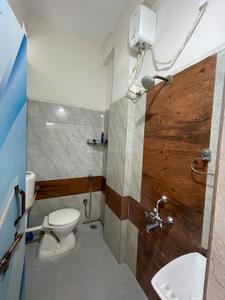 Bathroom Image of 1000 Sq.ft 1 RK Apartment / Flat for rent in Mahalakshmi Nagar Indore for Rs. 10500