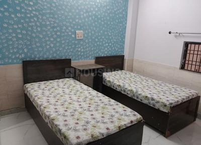 Bedroom Image of GLORIOUS SAFE HOME PG in Sector 62, Noida