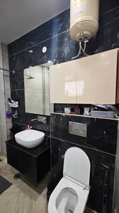 Bathroom Image of 2200 Sq.ft 2 BHK Builder Floor for rent in Sector 122 Noida for Rs. 40000