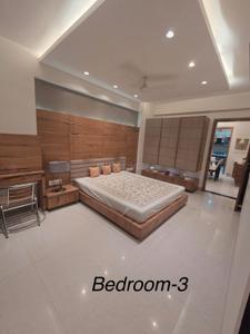 Bedroom Image of 2240 Sq.ft 3 BHK Apartment / Flat for sale in Iscon Platinum, Bopal Ahmedabad for Rs. 22500000