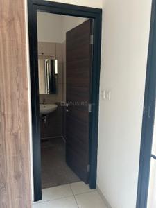 Bathroom Image of 989 Sq.ft 3 BHK Villa for rent in Casagrand Bloom, Irandankattalai Chennai for Rs. 35000