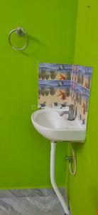 Bathroom Image of 800 Sq.ft 1 BHK Independent House for rent in Santhapet Chittoor for Rs. 5000