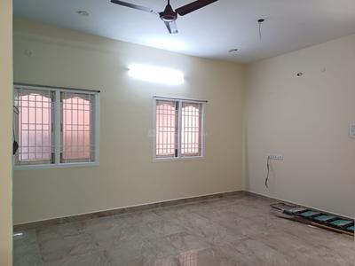 Bedroom Image of 1680 Sq.ft 3 BHK Apartment / Flat for rent in Ramapuram Chennai for Rs. 42000