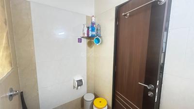 Bathroom Image of 618 Sq.ft 2 BHK Apartment / Flat for sale in Nexus Hyde Park, Thane West Thane for Rs. 13500000