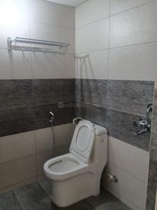Bathroom Image of 878 Sq.ft 2 BHK Apartment / Flat for rent in Sowparnika Natura, Amalanagar Thrissur for Rs. 26000