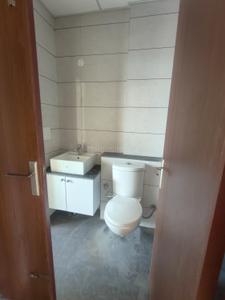Bathroom Image of 1172 Sq.ft 2 BHK Apartment / Flat for sale in SBP City Of Dreams 2, Preet Colony Zirakpur for Rs. 6199999