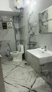 Bathroom Image of 900 Sq.ft 1 BHK Apartment / Flat for rent in Madhapur Hyderabad for Rs. 35000